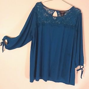 Liz Claiborne 3/4 sleeve teal top